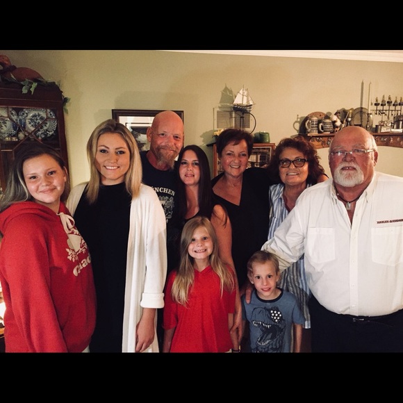 Meet your Posher, Peggy - Picture 3 of 9